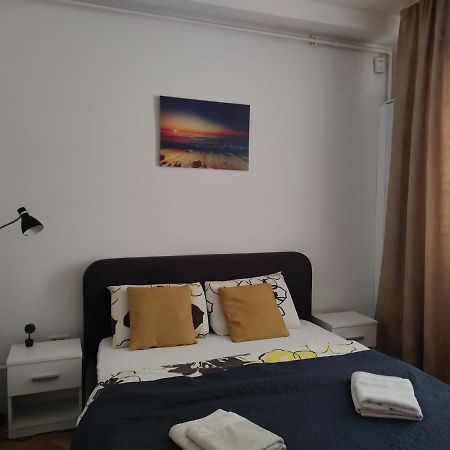Nice Studio In Old Town Бухарест Экстерьер фото
