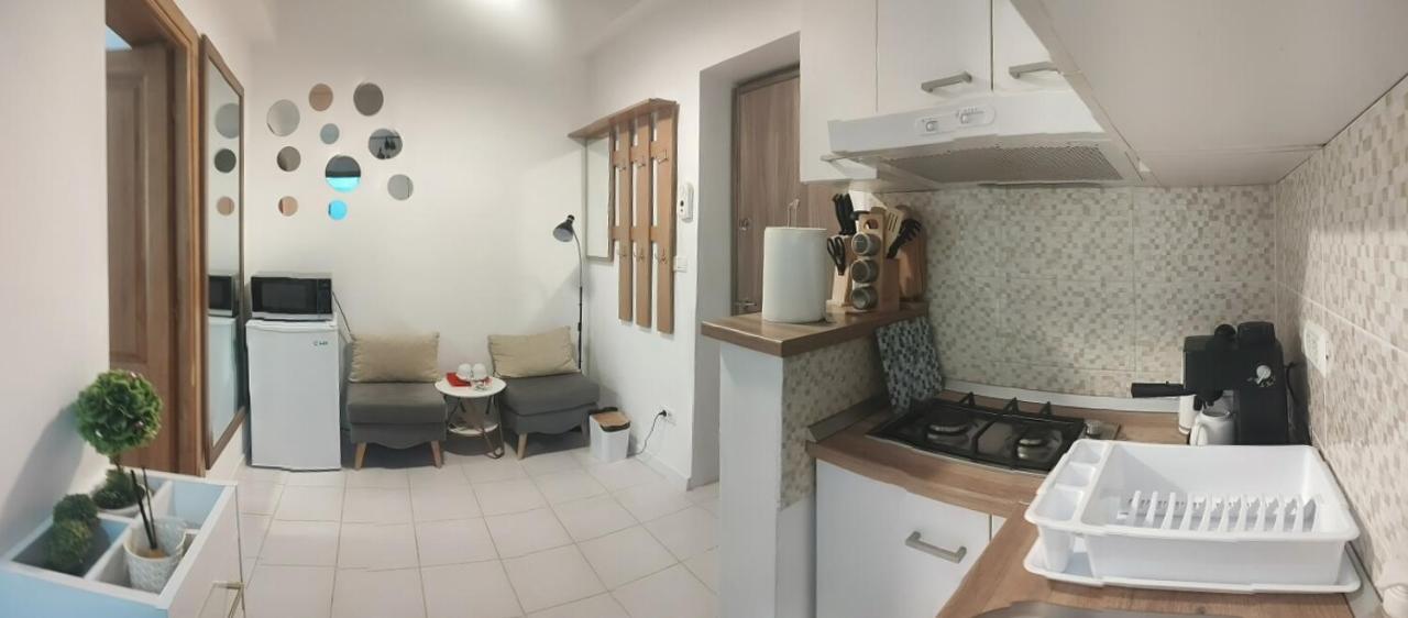 Nice Studio In Old Town Бухарест Экстерьер фото